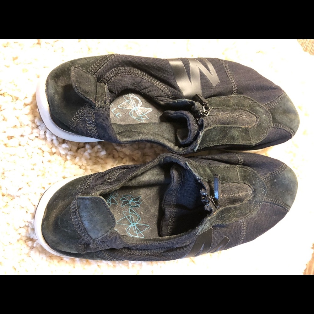 Merrell Zip Shoe - Picture 2 of 4